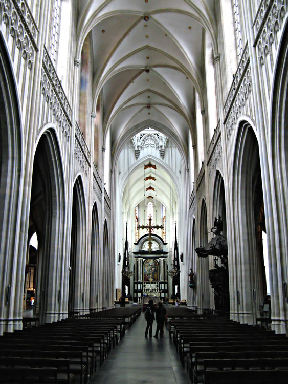 Interior de la catedral de Amberes