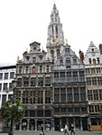 Casas y torre