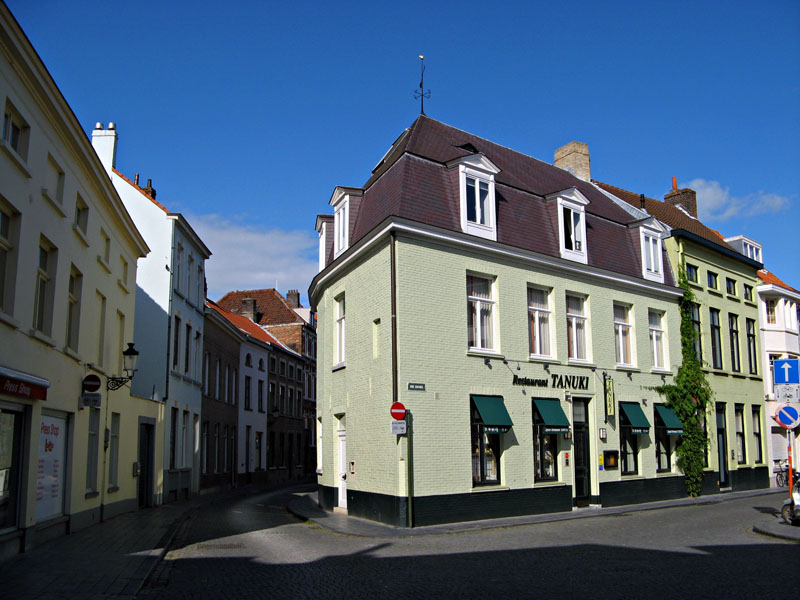 Una calle de Brujas