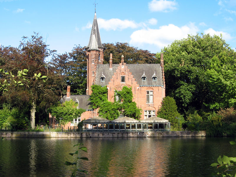 Castillo en el Minnewater, Brujas