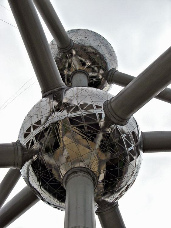 Esfera central del atomium