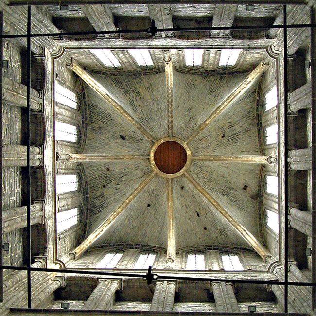 Interior de la torre. Iglesia de San Nicol&aacute;s, Gante