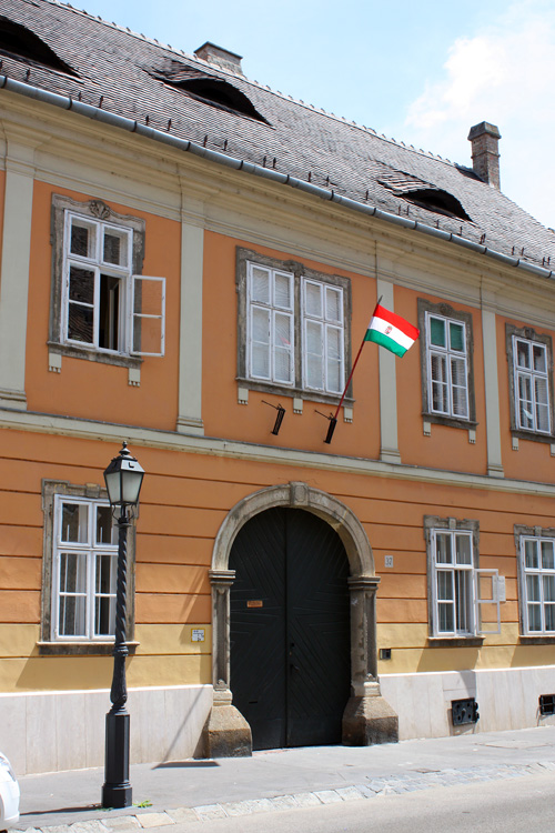 Edificio oficial en el Barrio del Castillo, Buda