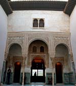 Patio del cuarto dorado