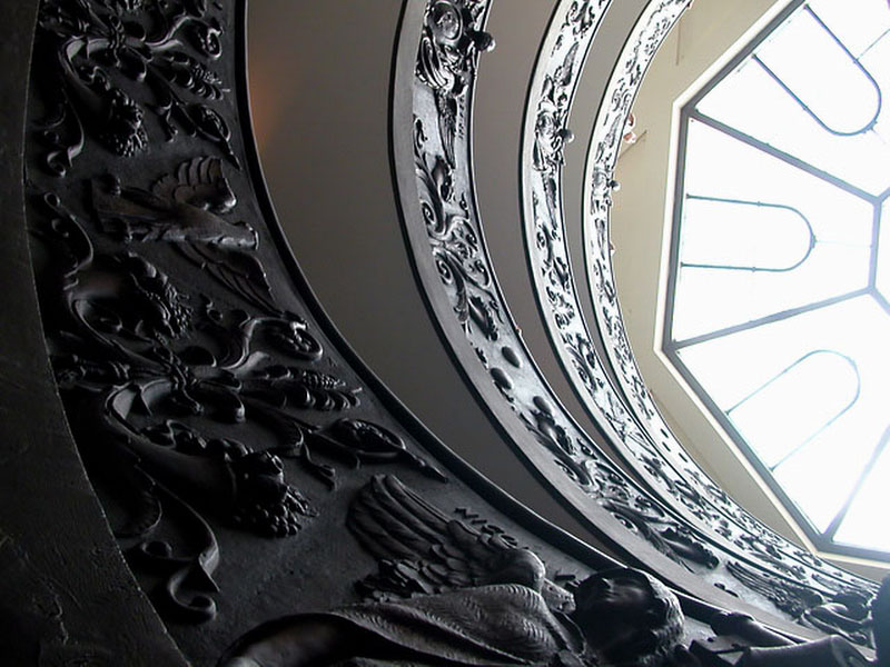 Escalera Museos Vaticanos