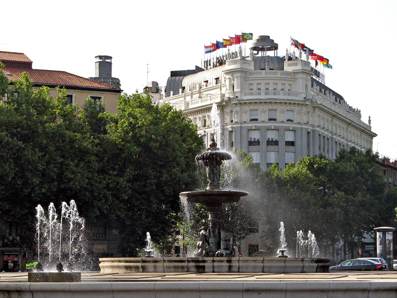 Plaza Emperador Carlos V, Madrid