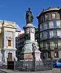 Monumento a Maria Cristina