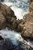 Rocas y espuma