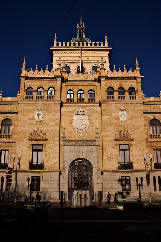 Fachada de la Academia de Caballer&iacute;a. Valladolid