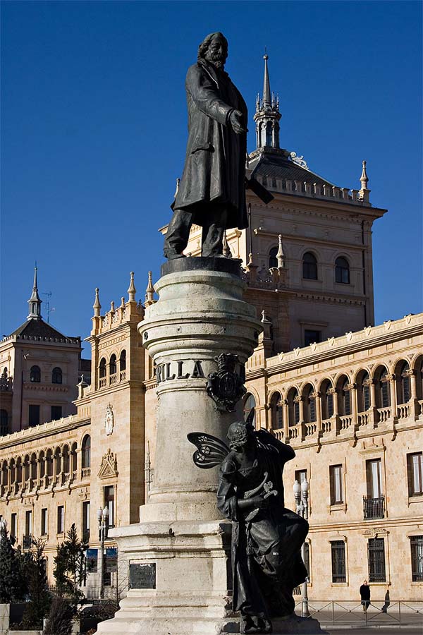 Monumento a Jos&eacute; Zorrilla. Valladolid